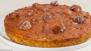 Photo de recette de gâteau moelleux, marrons, châtaignes, marrons glacés, courge, courge sucrine du Berry, pépites de chocolat, bio, facile, rapide, gâteau, Kilomètre-0, blog de cuisine réalisée à partir de produits locaux et issus de circuits courts