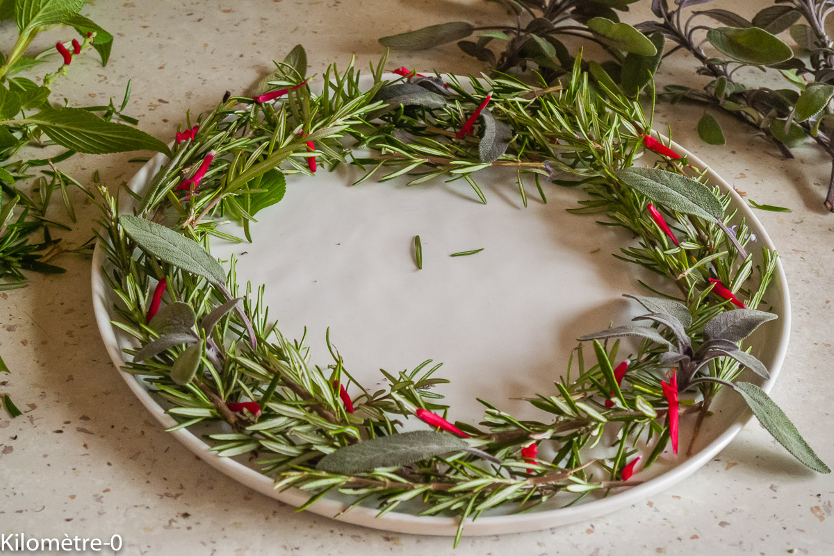 Photo de recette de couronne de Noël de Kilomètre-0, blog de cuisine réalisée à partir de produits locaux et issus de circuits courts