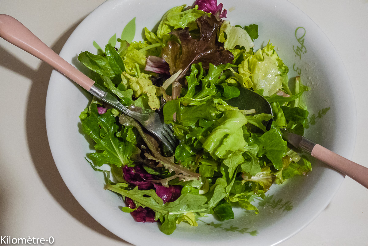 Photo de recette de salade verte, belle, mélange de Kilomètre-0, blog de cuisine réalisée à partir de produits locaux et issus de circuits courts