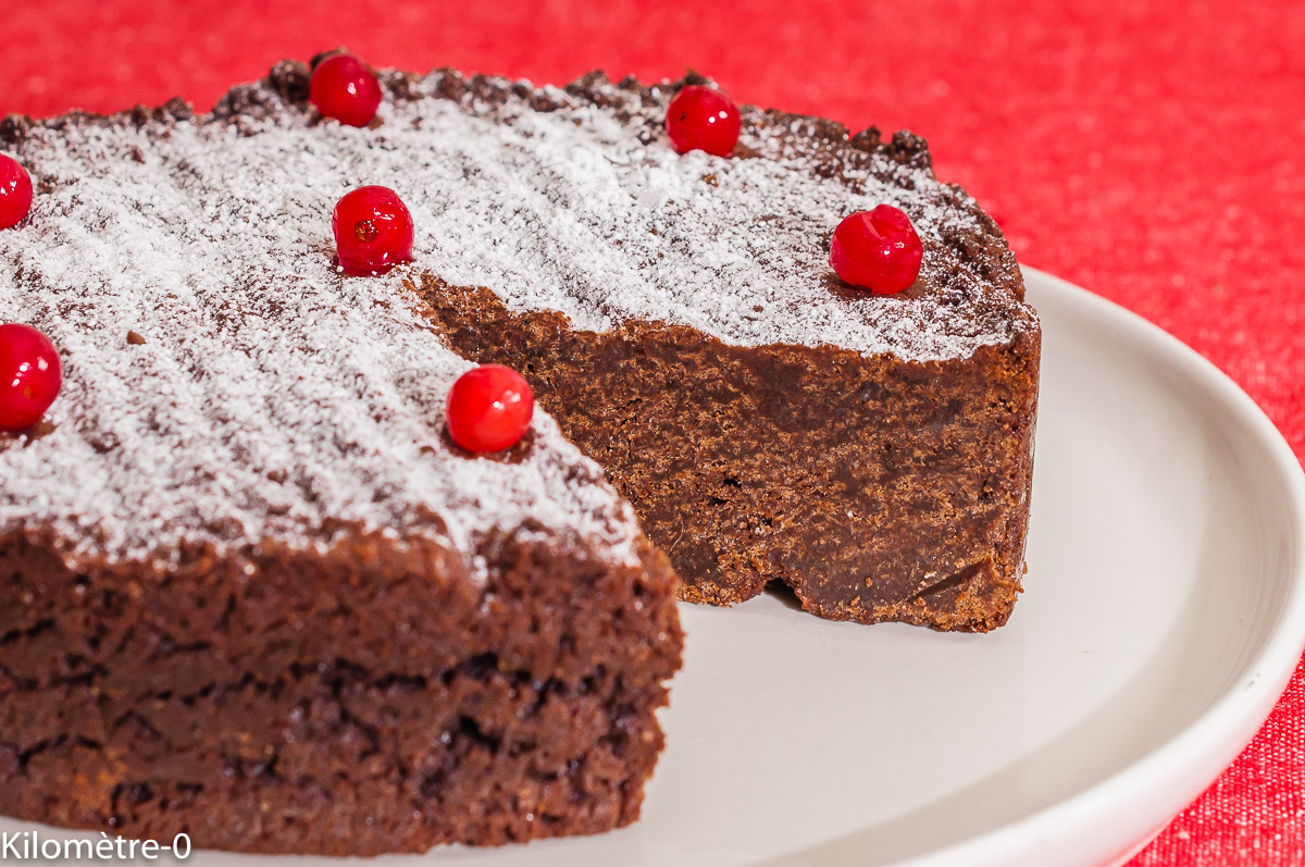 Photo de recette de gâteau au chocolat facile de Sophie Dudemaine, rapide, Kilomètre-0, blog de cuisine réalisée à partir de produits locaux et issus de circuits courts