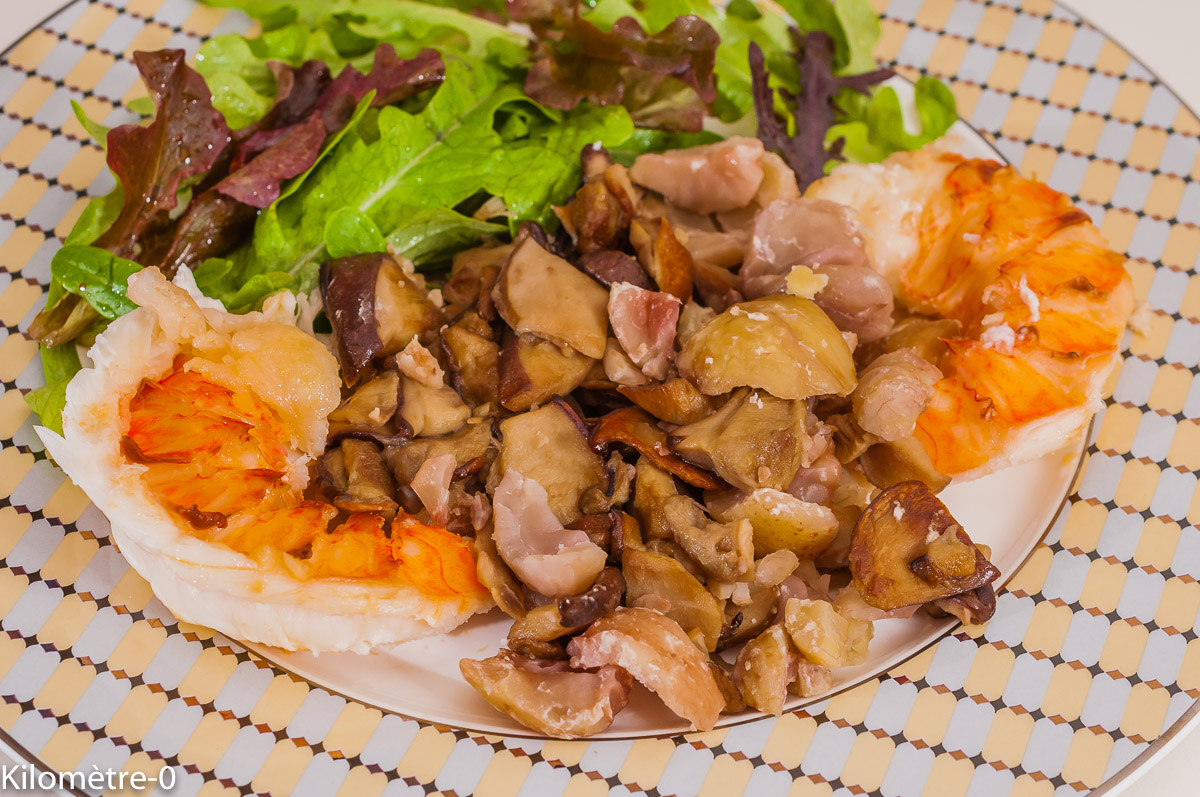 Photo de recette de langouste poêlée, châtaignes, champignons, facile, rapide, léger, originale de Kilomètre-0, blog de cuisine réalisée à partir de produits locaux et issus de circuits courts