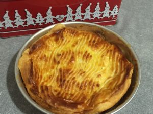 Photo de recette traditionnelle, gâteau, dessert, galette, épiphanie,  franc comtoise, facile, rapide, légère, bio de Kilomètre-0, blog de cuisine réalisée à partir de produits locaux et issus de circuits courts