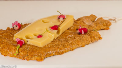Photo de recette d'apéro rigolo, fête, plateau de fromage, souris radis, gruyère, facile, originale, Kilomètre-0, blog de cuisine réalisée à partir de produits de saison et issus de circuits courts