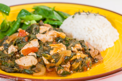 Photo de recette de poulet palava, plat du Ghana, cuisine africaine, facile, épinards, légumes, volaille, facile, riz, tomates, healthy, plat unique, complet de Kilomètre-0, blog de cuisine réalisée à partir de produits de saison et issus de circuits courts