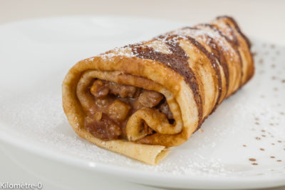 Photo de recette de Crêpes traditionnelles de Hongrie (recette de Karoli Gundel, noix, orange, chocolat, Hongrie, cuisine du monde,  tour du monde des crêpes et galettes, Kilomètre-0, blog de cuisine réalisée à partir de produits de saison et issus de circuits courts