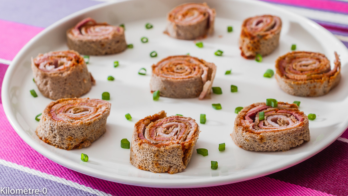 Photo de recette de roulés de galette apéro, facile, rapide, maison, apéro, bouchées salées, Kilomètre-0, blog de cuisine réalisée à partir de produits de saison et issus de circuits courts