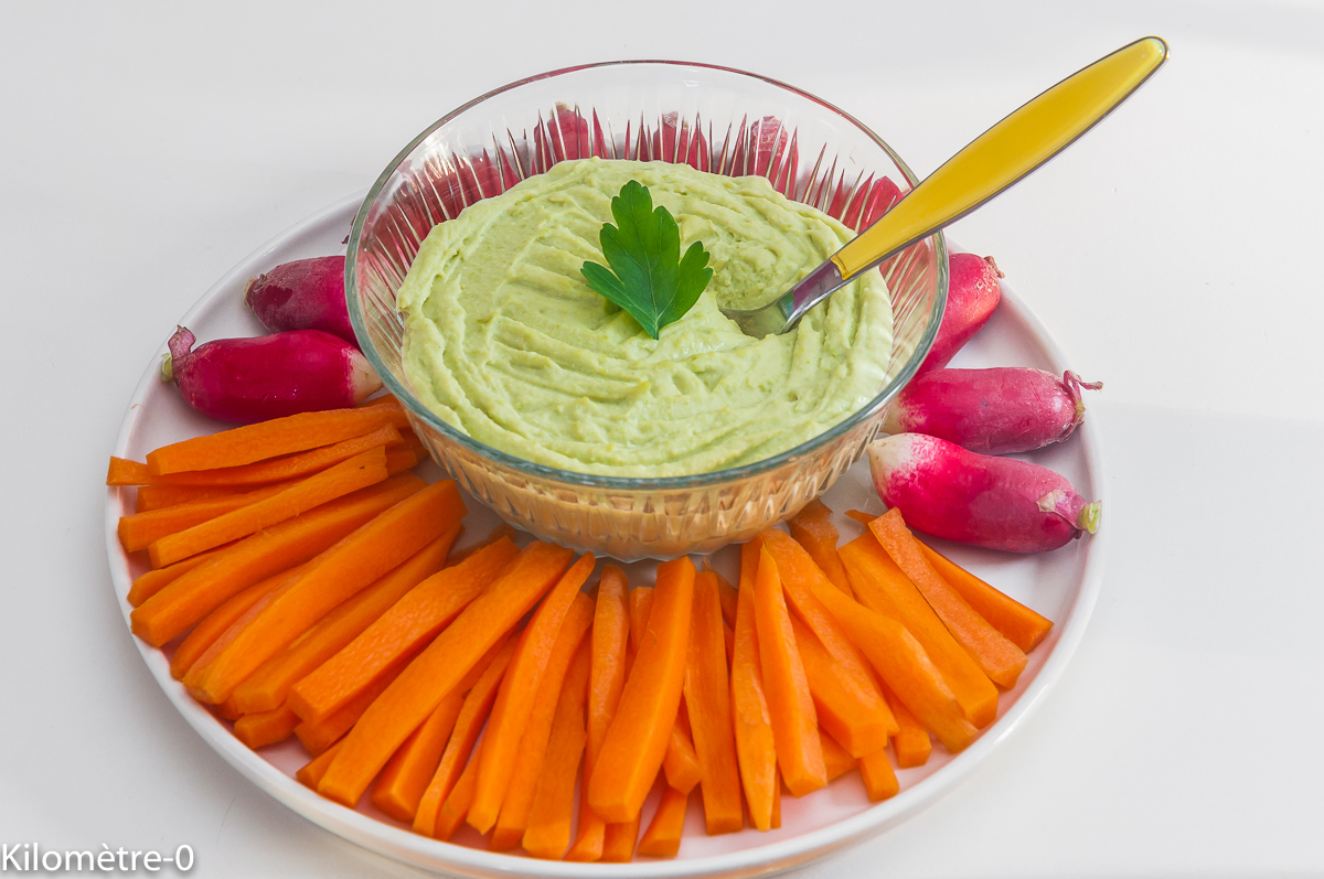 Photo de recette de tartinade bio, végétarienne, légère, apéro, légumes, facile, légère, fèves, ricotta de Kilomètre-0, blog de cuisine réalisée à partir de produits de saison et issus de circuits courts