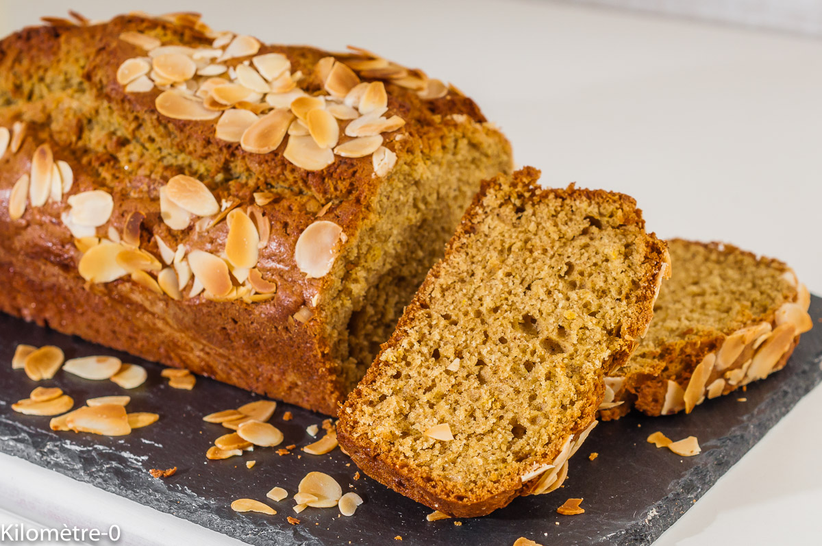 Photo de recette de gâteau du matin, healthy, bio, orange, rapide, Kilomètre-0, blog de cuisine réalisée à partir de produits de saison et issus de circuits courts