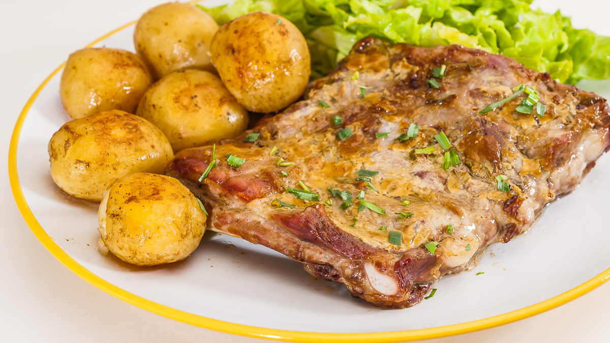 Photo de recette de travers de porc faciles, rapide, grillades, spare ribs, plat de côte, moutarde, Kilomètre-0, blog de cuisine réalisée à partir de produits de saison et issus de circuits courts