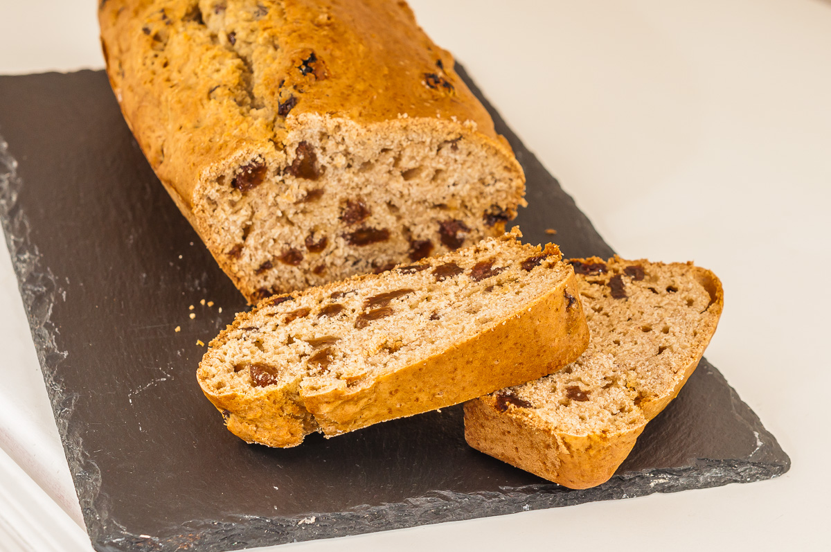 Photo de recette de l^île de Man, Royaume Unis, anglaise, facile, dessert, cake, raisins, facile, léger, healthy, Kilomètre-0, blog de cuisine réalisée à partir de produits de saison et issus de circuits courts