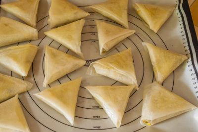 Photo de recette deSambousassas, recette des îles Comores, comorien, rik, samoussa, samossa, Kilomètre-0, blog de cuisine réalisée à partir de produits de saison et issus de circuits courts