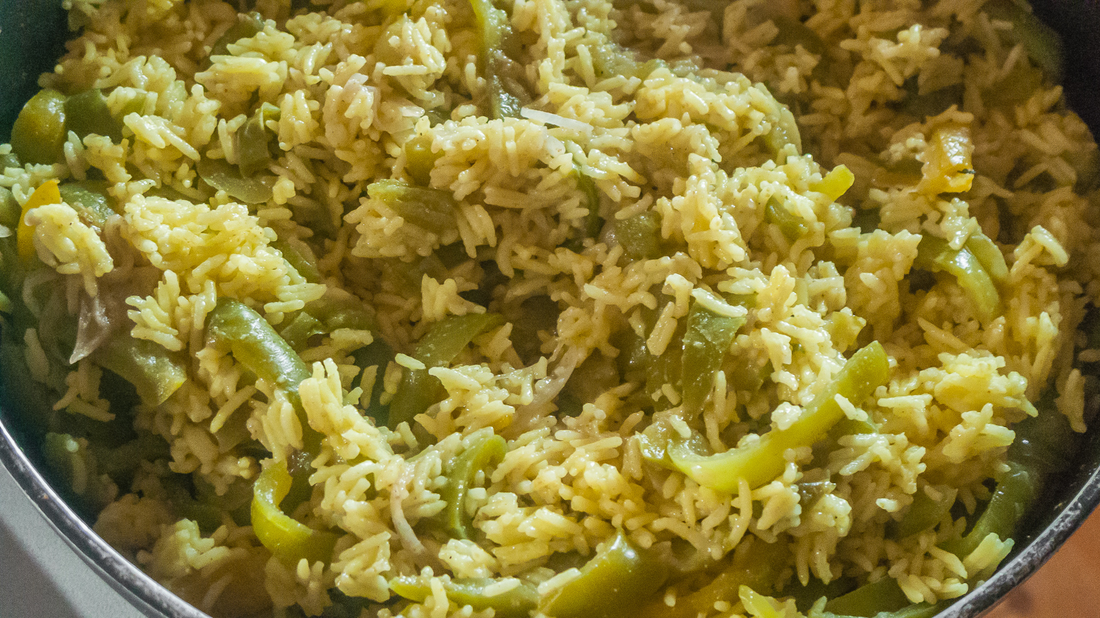 Photo de recette africaine, biryani de légumes, poivrons, riz, facile, économique, bio de Kilomètre-0, blog de cuisine réalisée à partir de produits de saison et issus de circuits courts