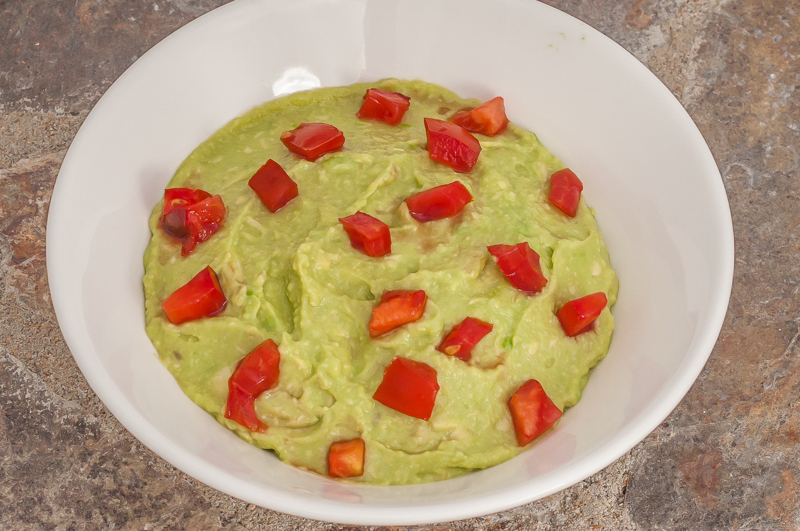 Photo de recette facile de guacamole maison, végétarien, healthy, facile, rapide, Mexique, américaine, cuisine du monde de  de Kilomètre-0, blog de cuisine réalisée à partir de produits de saison et issus de circuits courts