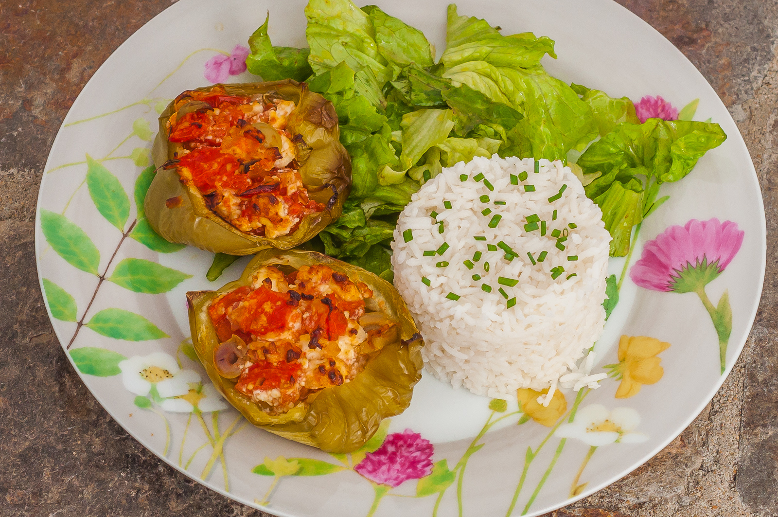 Photo de recette végétarienne, croate, Croatie, facile, légère, légumes, été, poivrons, bio, fêta, légumes grillés, légumes farcis, de Kilomètre-0, blog de cuisine réalisée à partir de produits de saison et issus de circuits courts