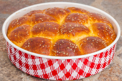 Photo de recette de brioche saoudienne, cuisine d'Arabie saoudite, dessert, gâteau, cuisne du monde, brioche, goûter, Kilomètre-0, blog de cuisine réalisée à partir de produits de saison et issus de circuits courts