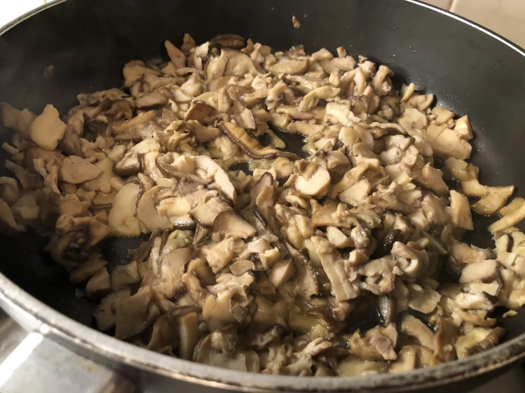 Crème de cèpes aux œufs pochés - Étape 2