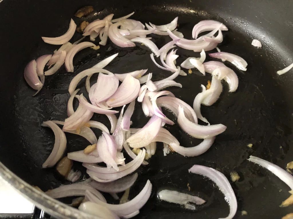 Crème de cèpes aux œufs pochés - Étape 3