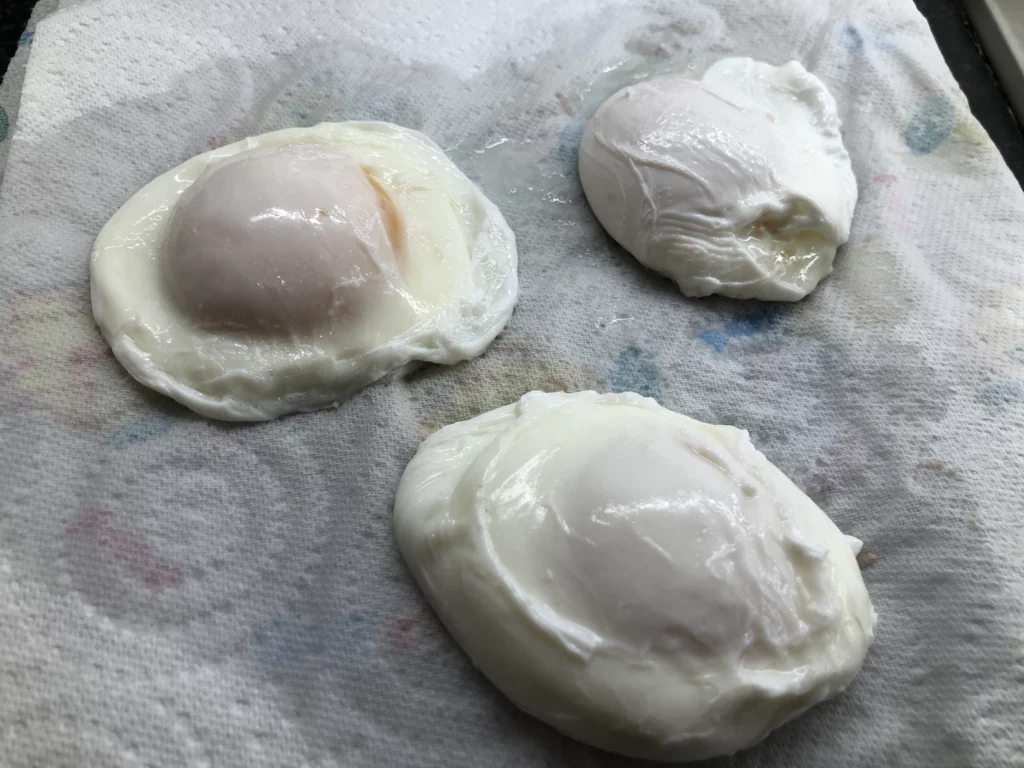 Crème de cèpes aux œufs pochés - Étape 6