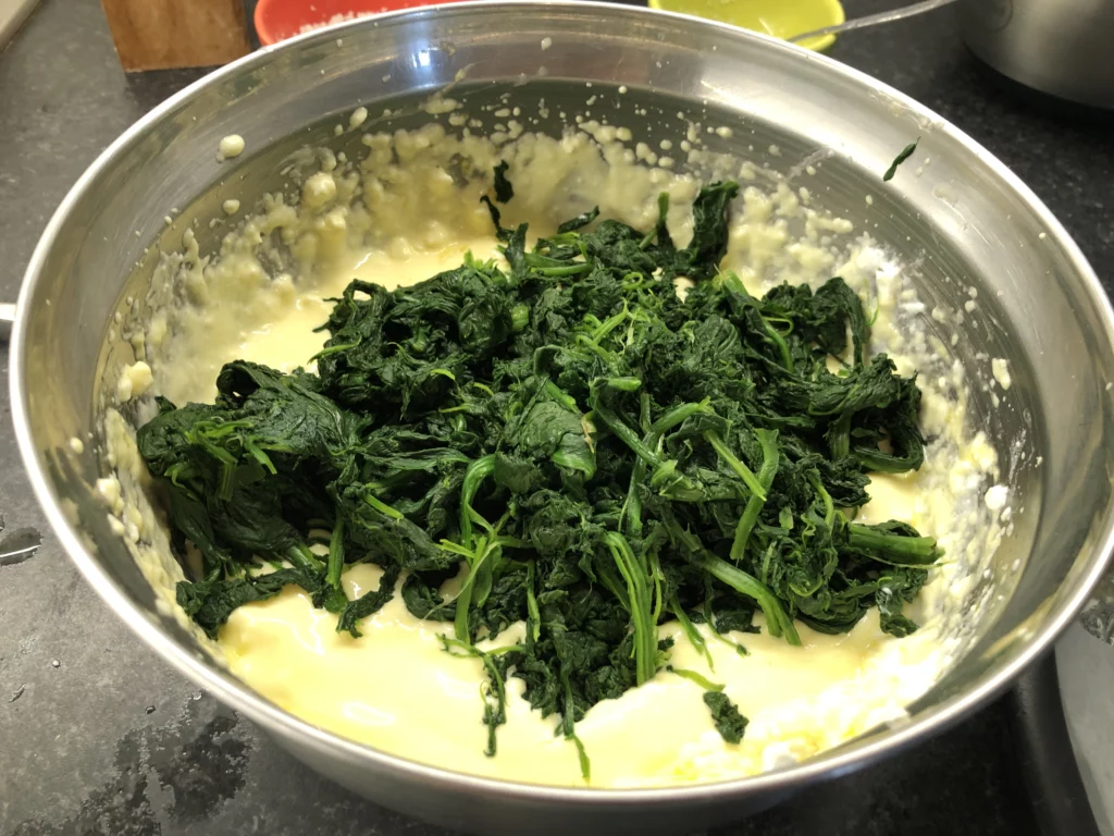 Pita au fromage et aux épinards (recette bosniaque) - Étape 7