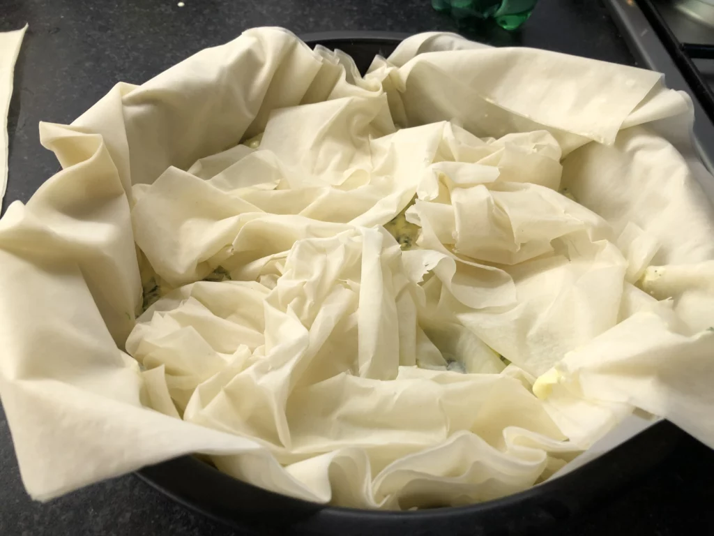 Pita au fromage et aux épinards (recette bosniaque) - Étape 10