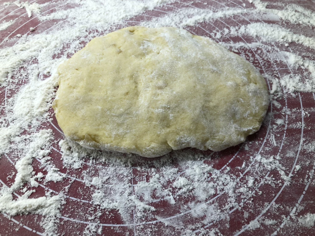 Banfora, biscuits à l’ananas cuits à la poêle du Burkina Faso - Étape 4