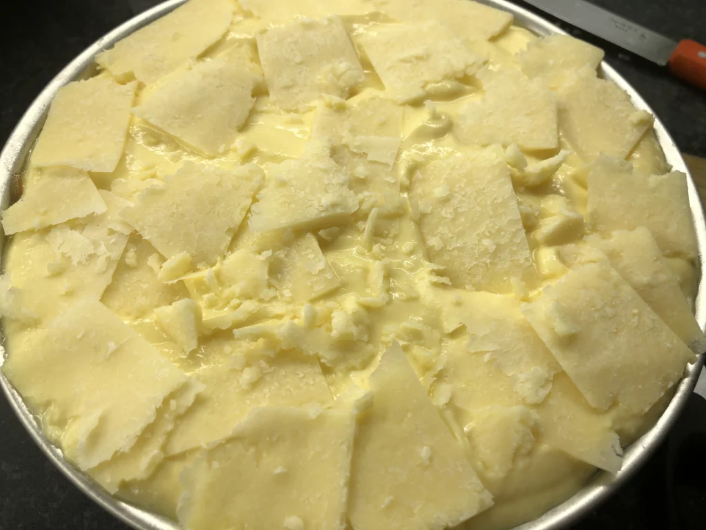 Gâteau de pommes de terre aux épinards , recette albanaise - Étape 9