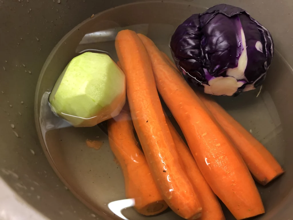 Falafels destructurés sur lit de crudités - Étape 5