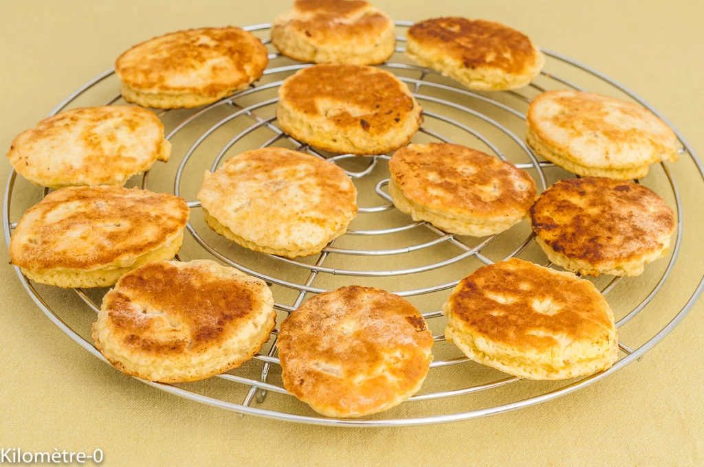 Banfora, biscuits à l’ananas cuits à la poêle du Burkina Faso - Étape 10