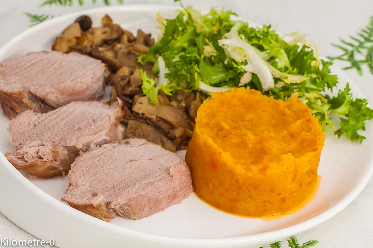 Photo de recette de filet mignon de porc aux cèpes et à la purée de potimarron, facile, champignons, hiver, automne, Noël, léger, courges, légumes, healthy de de Kilomètre-0, blog de cuisine réalisée à partir de produits de saison et issus de circuits courts