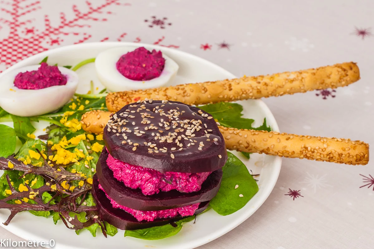 Photo de recette de farandole de betteraves, entrée, cuisine végétarienne, bio, léger, rapide, facile, millefeuilles de légumes, oeuf, léger, healthy, , Kilomètre-0, blog de cuisine réalisée à partir de produits de saison et issus de circuits courts