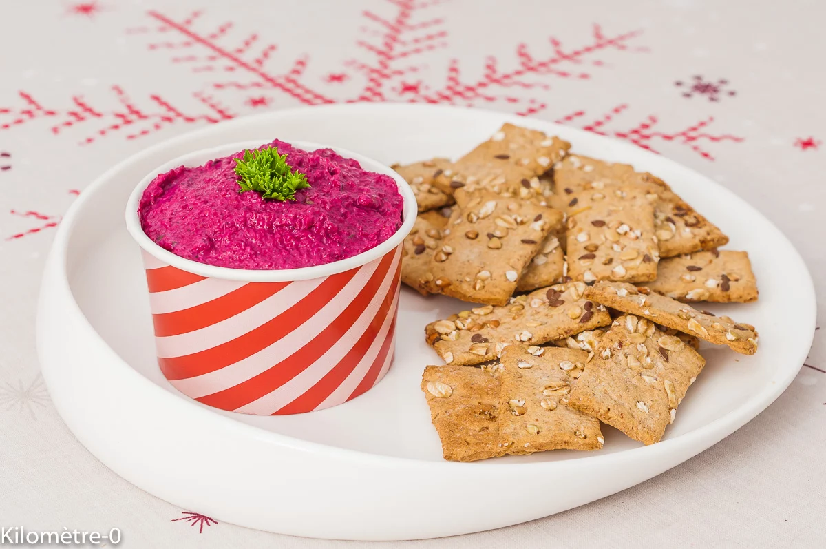 Photo de recette de houmous de betterave, bio, tahina, tahin, healthy, cuisine végétarienne, rapide, léger, facile, Kilomètre-0, blog de cuisine réalisée à partir de produits de saison et issus de circuits courts