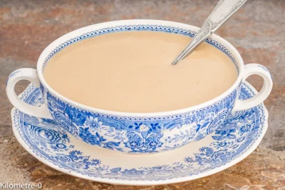 Photo de recette de lait concentré maison, facile, healthy, laitage, crème, Kilomètre-0, blog de cuisine réalisée à partir de produits de saison et issus de circuits courts