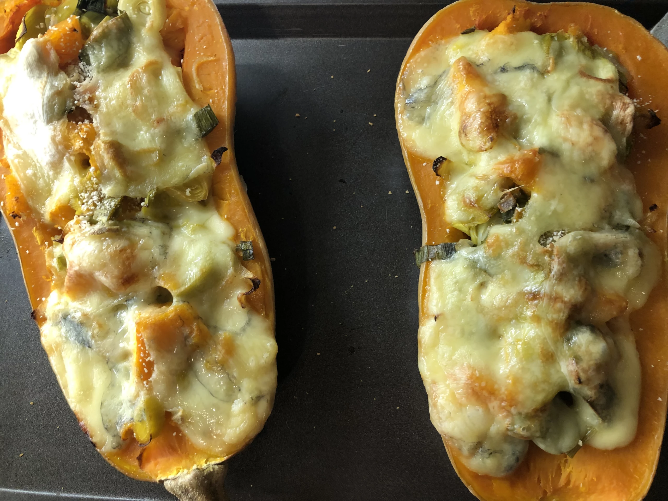 Photo de recette de butternut farcie, légumes, hiver, courge, végétarienne, healthy, bio, léger, facile, four vapeur, Kilomètre-0, blog de cuisine réalisée à partir de produits de saison et issus de circuits courts