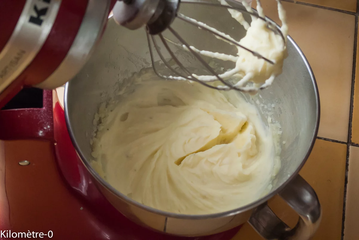 Photo de recette de purée maison très aérienne, facile, bio, rapide, légère de Kilomètre-0, blog de cuisine réalisée à partir de produits de saison et issus de circuits courts