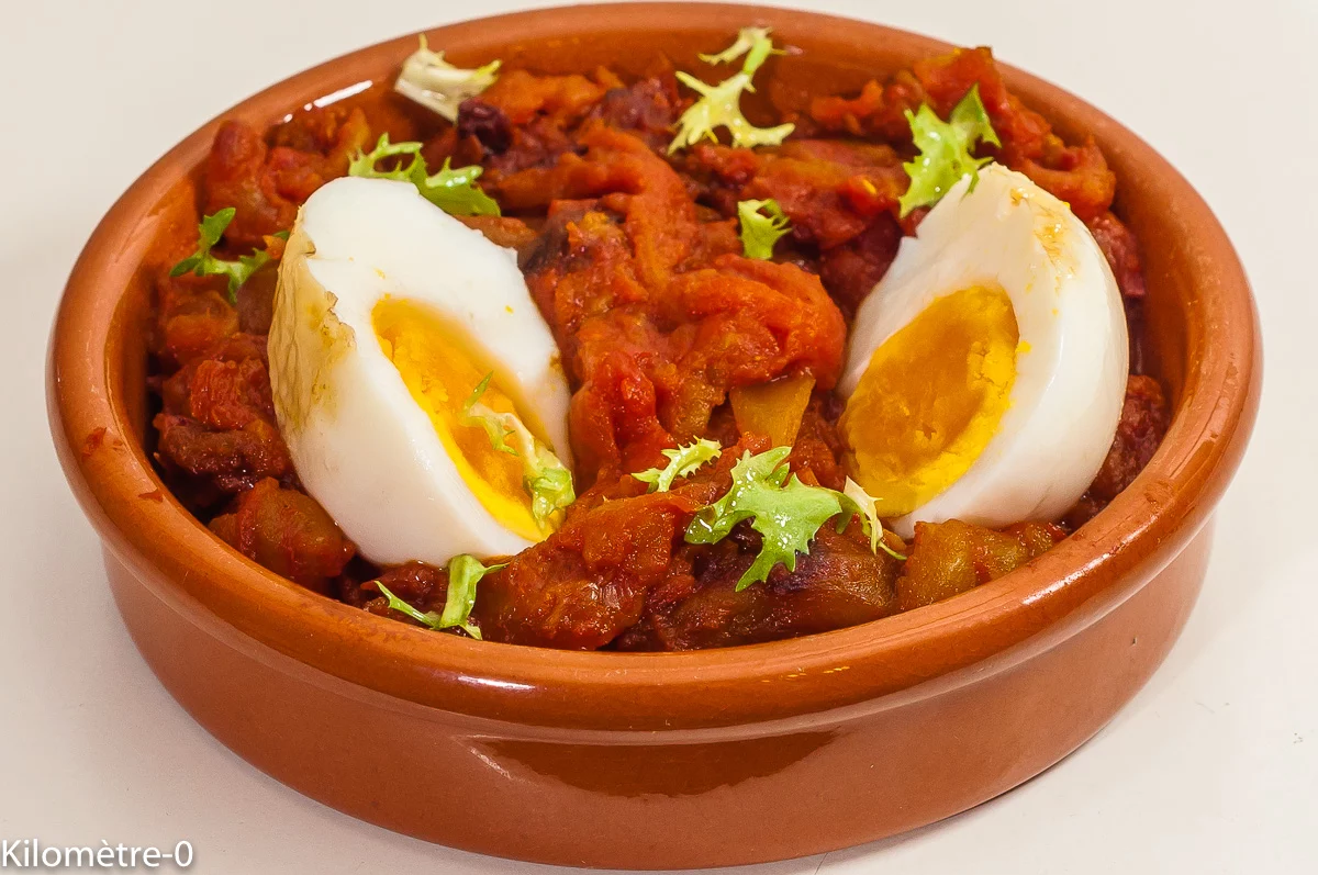 Photo de recette de curry d'oeuf birman, Birmanie, tomates, plat végétarien, healthy, rapide, léger, facile de Kilomètre-0, blog de cuisine réalisée à partir de produits de saison et issus de circuits courts