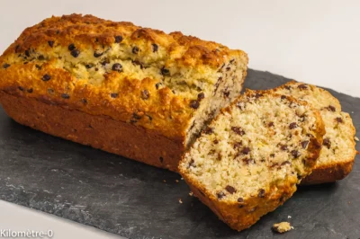 Photo de recette de cake, gâteau, noix de coco, chocolat, pépites, cuisine du monde, cuisine africaine, Bénin, béninoise, facile, rapide, bio, légère, dessert, Kilomètre-0, blog de cuisine réalisée à partir de produits de saison et issus de circuits courts