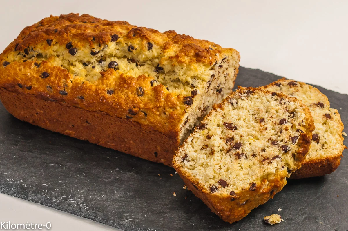 Photo de recette de cake, gâteau, noix de coco, chocolat, pépites, cuisine du monde, cuisine africaine, Bénin, béninoise, facile, rapide, bio, légère, dessert, Kilomètre-0, blog de cuisine réalisée à partir de produits de saison et issus de circuits courts