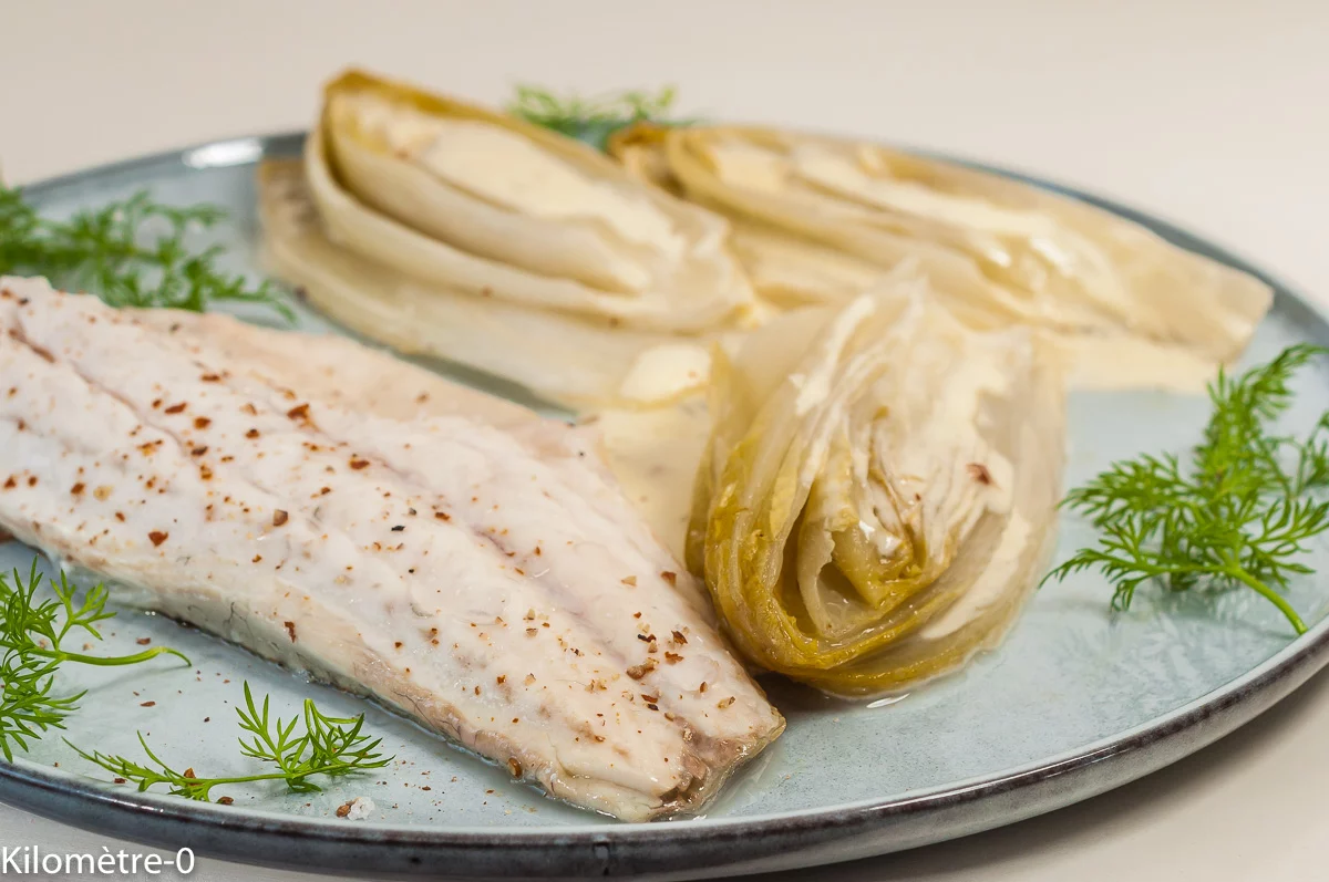 Photo de recette de poisson, bar, endives, crème, facile, léger, rapide, four vapeur, Kilomètre-0, blog de cuisine réalisée à partir de produits de saison et issus de circuits courts