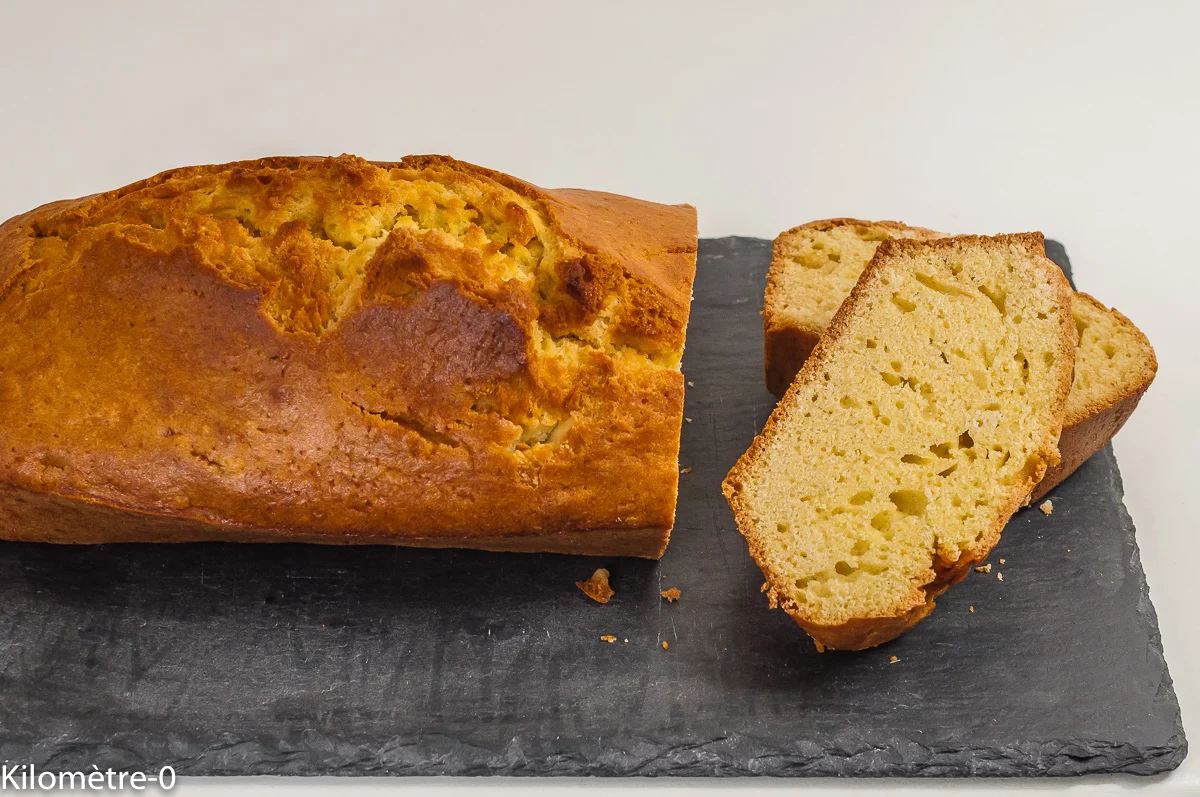 Photo de recette de cake, gâteau facile, rapide, gâteau du matin, économique, léger, healthy, bio de Kilomètre-0, blog de cuisine réalisée à partir de produits de saison et issus de circuits courts