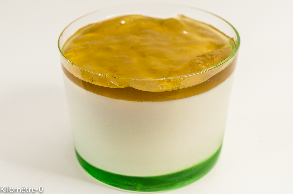 Photo de recette de panna cotta, verveine, facile, rapide, dessert, italien, cuisine du monde, cusine italienne, Kilomètre-0, blog de cuisine réalisée à partir de produits de saison et issus de circuits courts