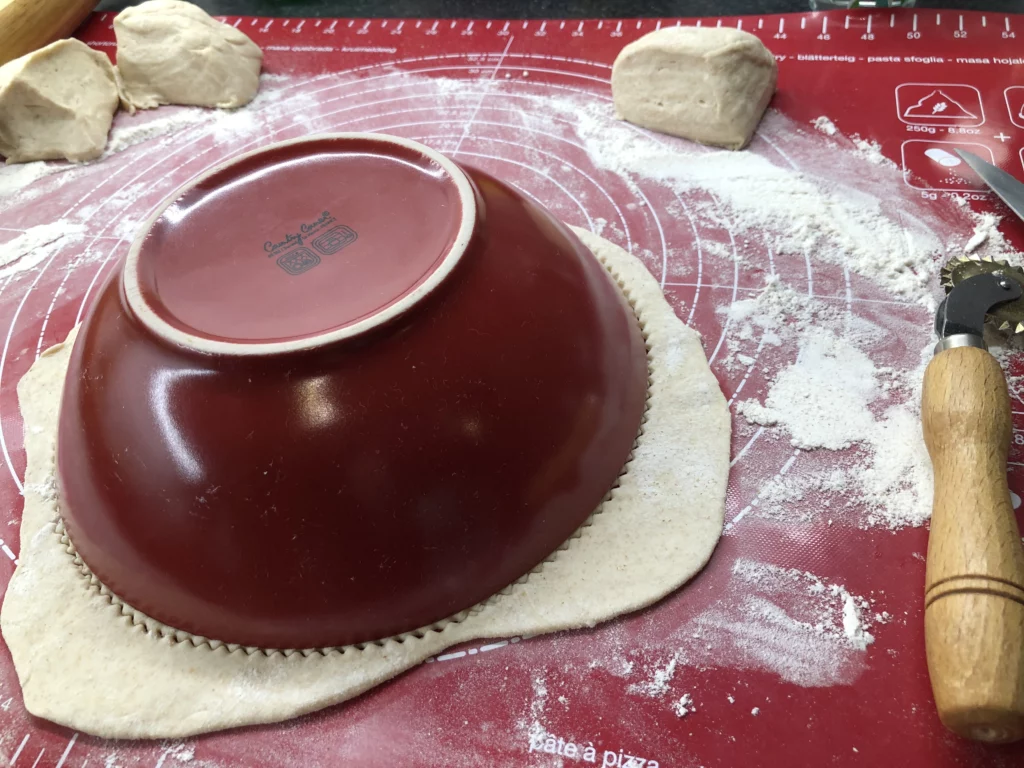 Chaussons farcis à la poêle, Qutab ou Kutab (Azerbaïdjan) - Étape 5