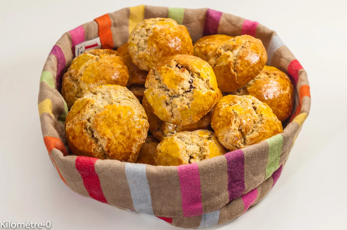 Photo de recette anglaise, dessert, biscuits, gâteaux, facile, buns, raisins secs, gâteaux secs, rapide, healthy, bio, Iles britanniques de de Kilomètre-0, blog de cuisine réalisée à partir de produits de saison et issus de circuits courts