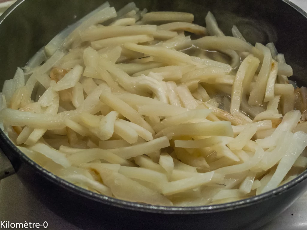 Poêlée de radis noirs au bacon - Étape 1