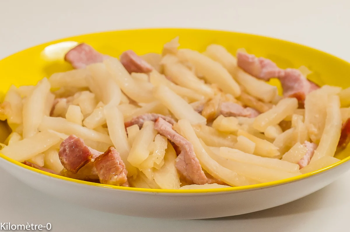 Photo de recette de poêlée, radis noir, radis, bacon, facile, rapide, healthy, Kilomètre-0, blog de cuisine réalisée à partir de produits de saison et issus de circuits courts