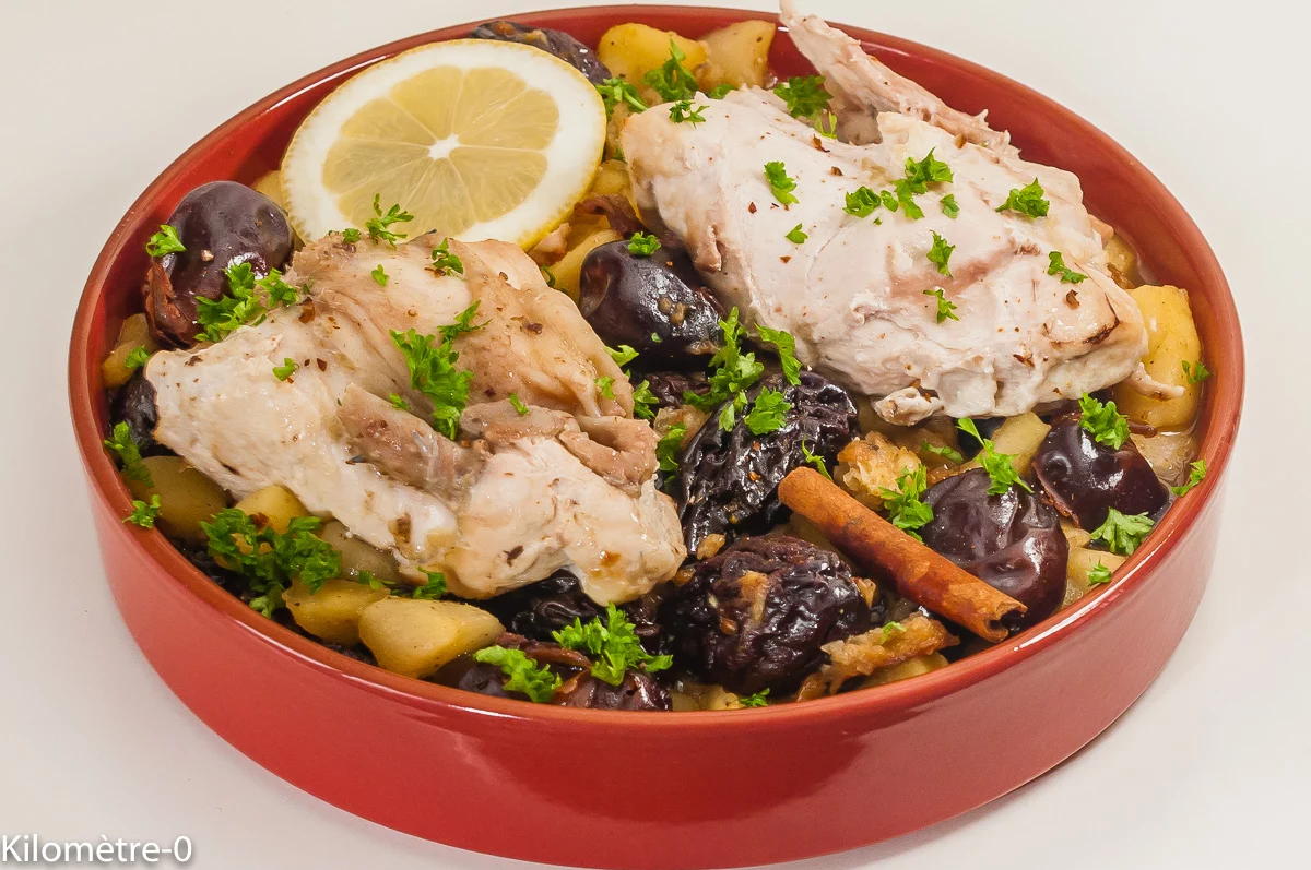 Photo de recette de Riche pot sarrasinois, cuisine médiévale, Moyen-âge, poulet, épices, fruits, facile, Kilomètre-0, blog de cuisine réalisée à partir de produits de saison et issus de circuits courts