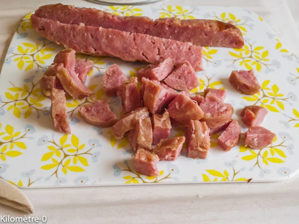 Cake à la saucisse de Morteau et aux pistaches - Étape 3