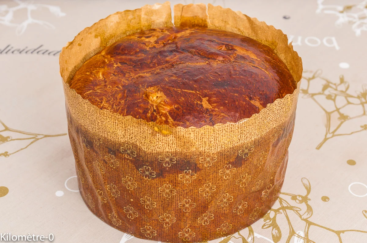 Photo de recette de kulich, brioche, dessert, pascale,cuisine russe, Russie,Pâques, Kilomètre-0, blog de cuisine réalisée à partir de produits de saison et issus de circuits courts