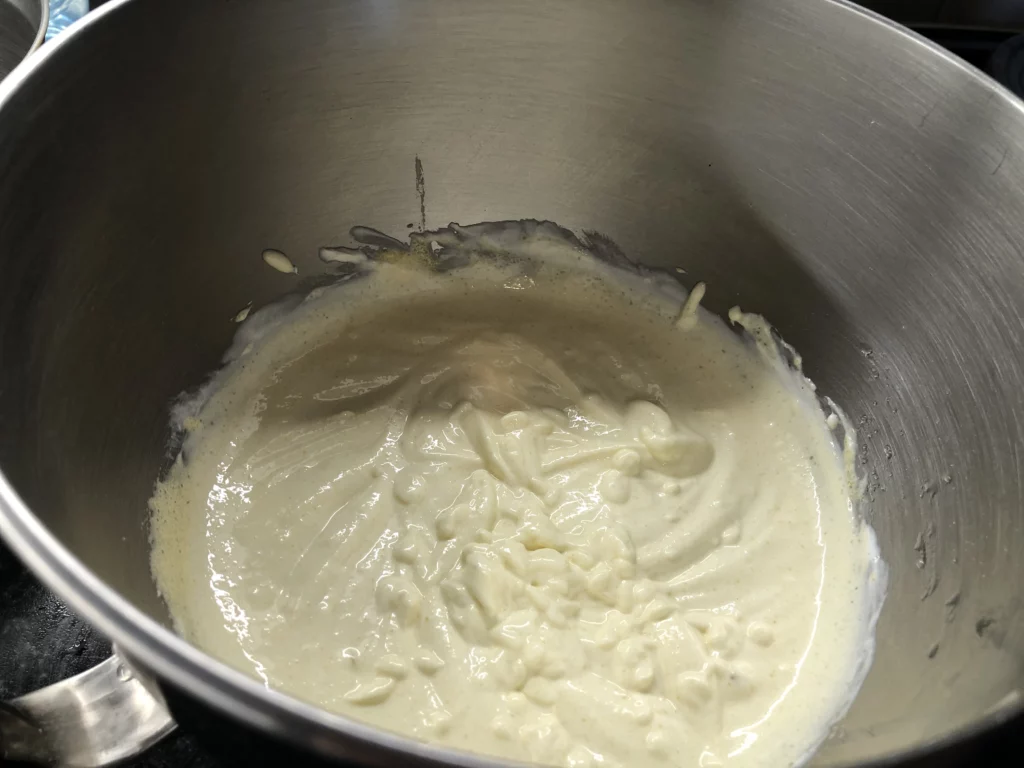 Zapekanka, gâteau au fromage blanc et à la semoule - Étape 5