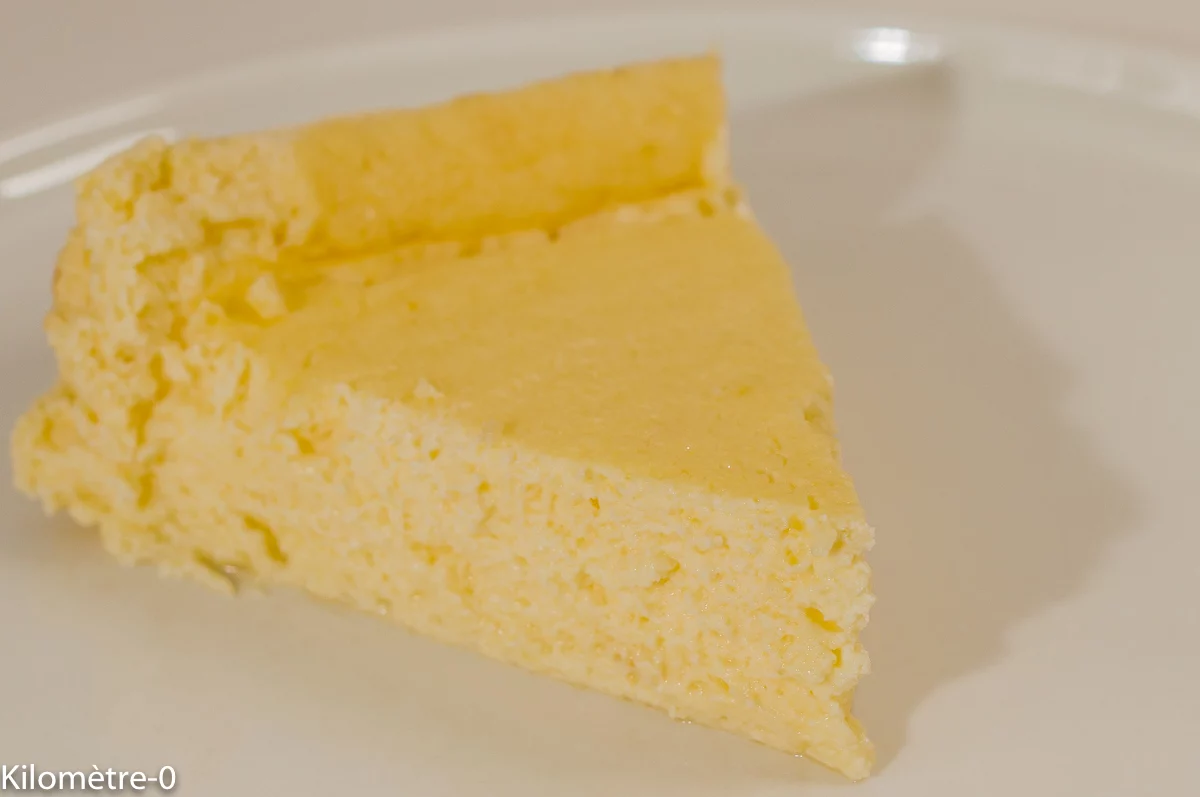 Photo de recette de gâteau léger, citron, skyr, healthy, facile, rapide, allégé, dessert, bio de Kilomètre-0, blog de cuisine réalisée à partir de produits de saison et issus de circuits courts