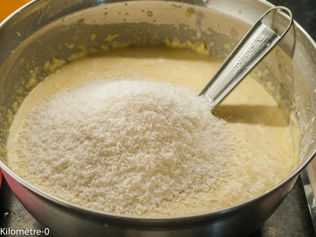 Gâteau moelleux au citron et à la noix de coco - Étape 6